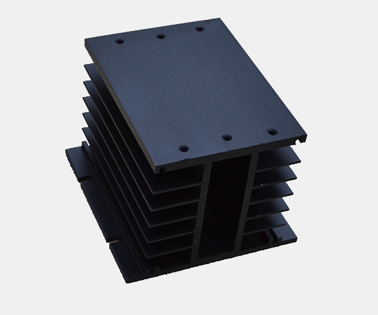 鎮(zhèn)江奧星電子有限公司主要生產(chǎn)系列散熱器產(chǎn)品，適用于交直流電源、穩(wěn)壓電源、開關(guān)電源等